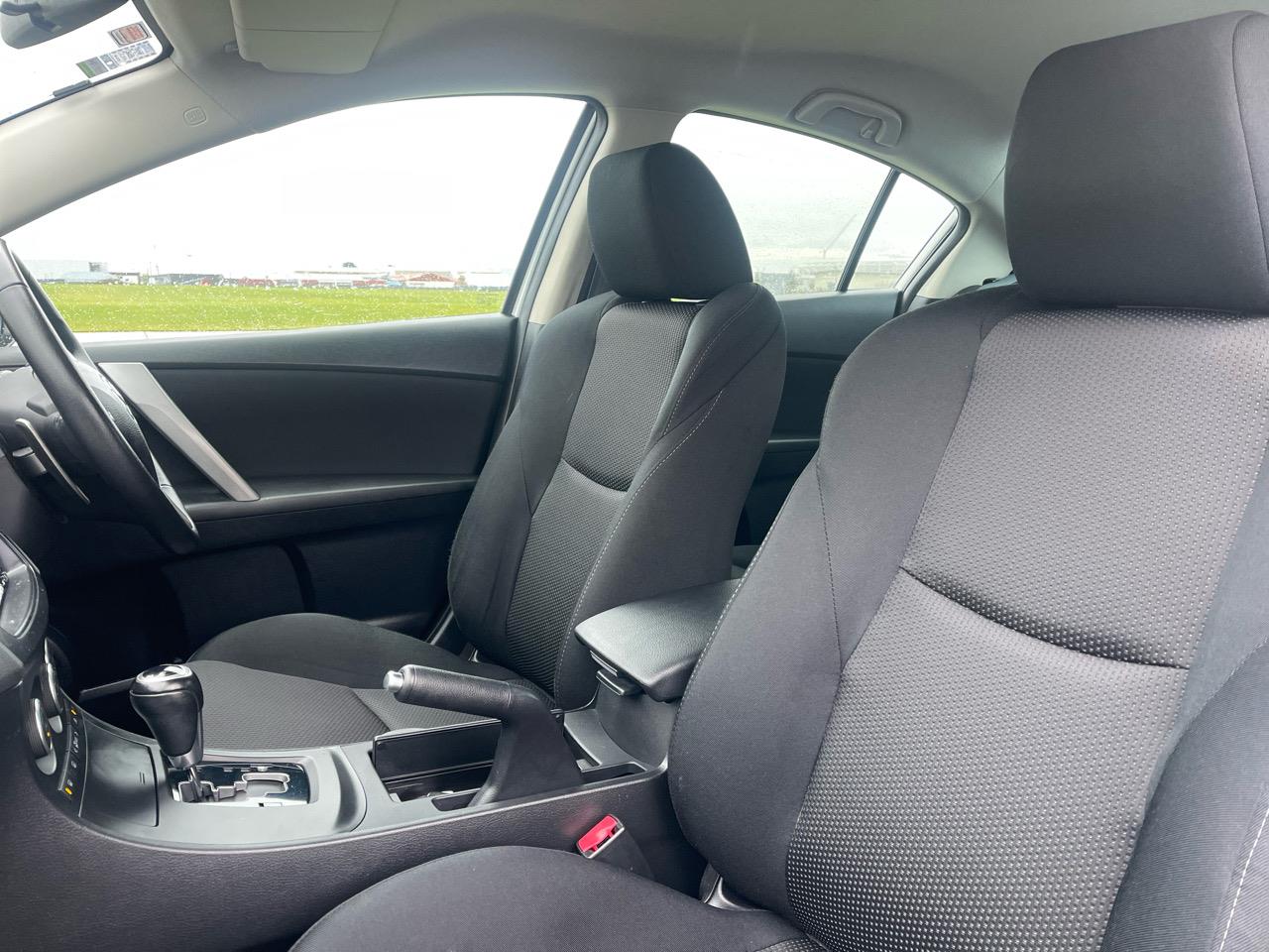 2012 Mazda Axela