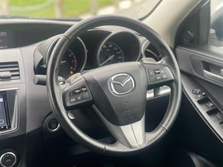 2012 Mazda Axela - Thumbnail