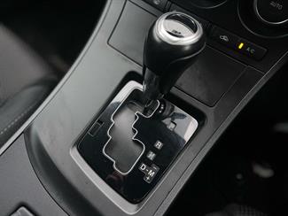 2012 Mazda Axela - Thumbnail