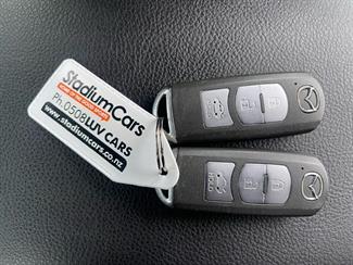 2012 Mazda Axela - Thumbnail