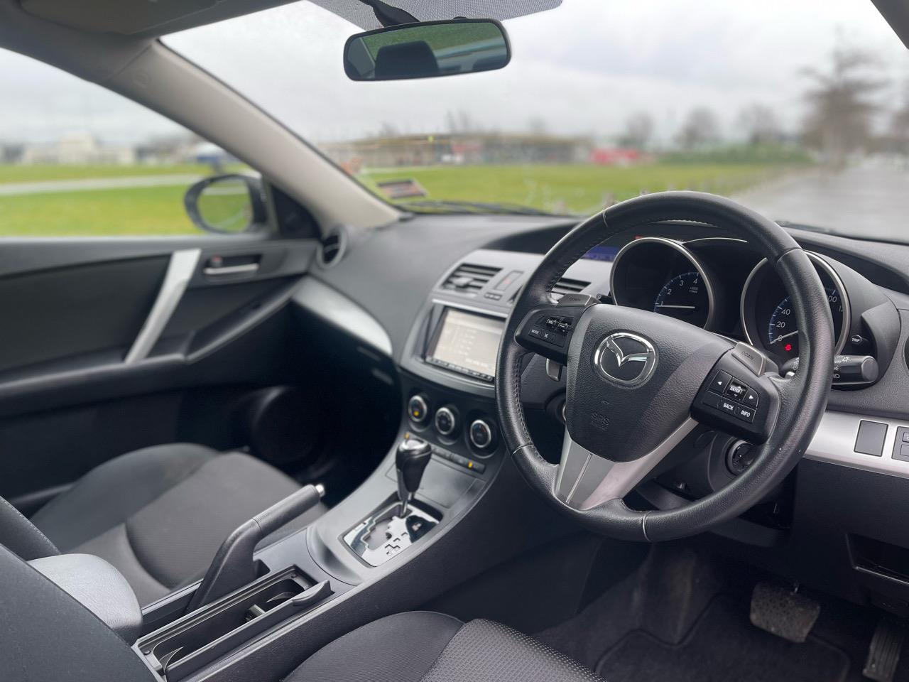 2012 Mazda Axela