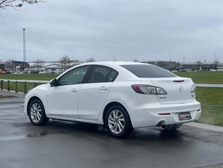 2012 Mazda Axela - Thumbnail