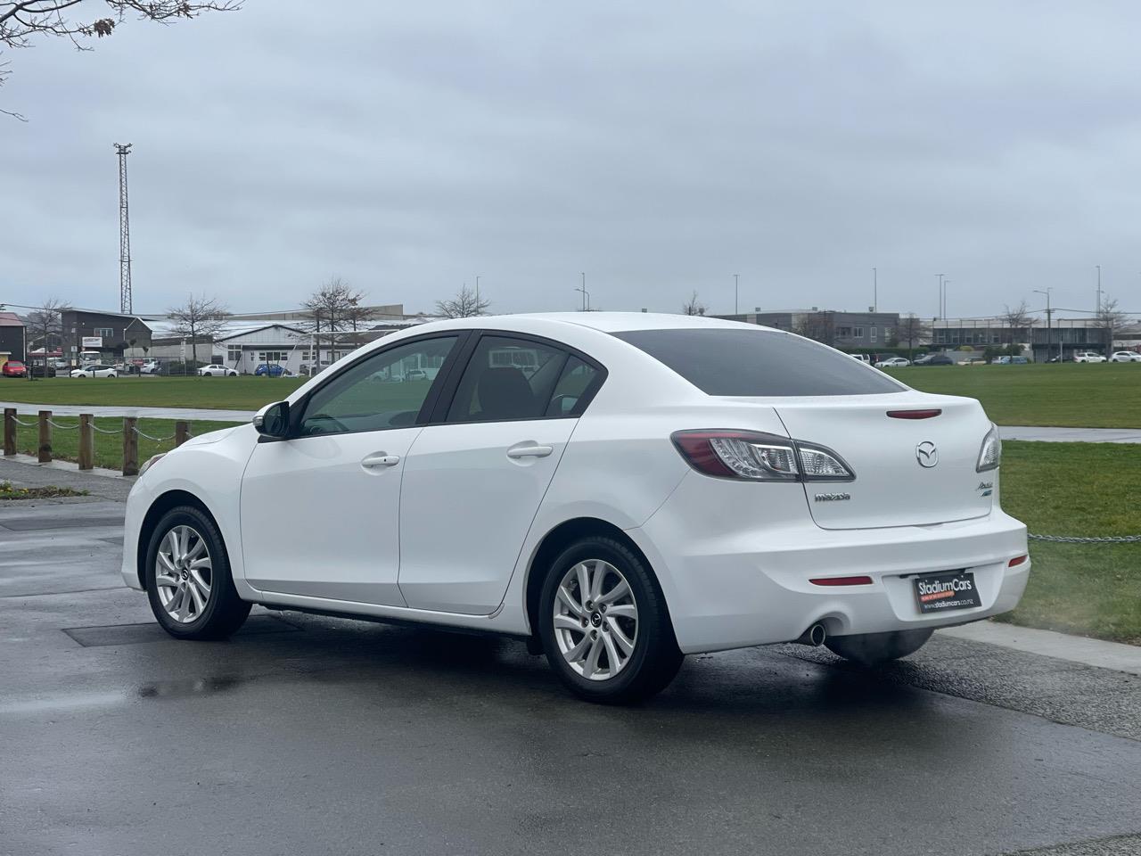 2012 Mazda Axela