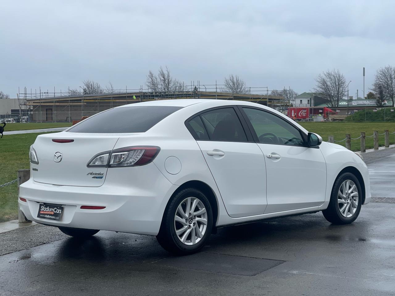 2012 Mazda Axela