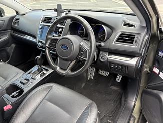 2017 Subaru Outback - Thumbnail