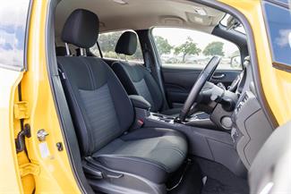 2018 Nissan LEAF - Thumbnail