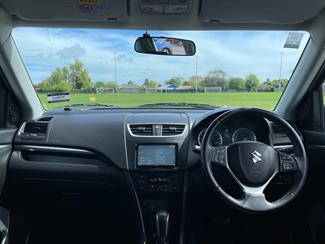 2014 Suzuki Swift - Thumbnail