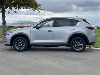2017 Mazda CX-5 - Thumbnail