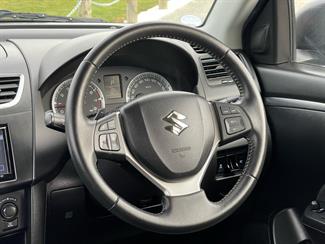 2015 Suzuki Swift - Thumbnail
