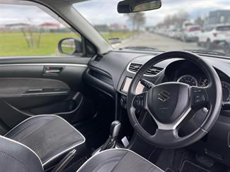 2015 Suzuki Swift - Thumbnail
