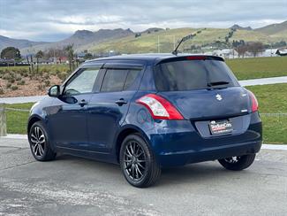 2015 Suzuki Swift - Thumbnail