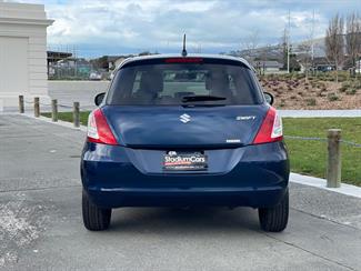 2015 Suzuki Swift - Thumbnail