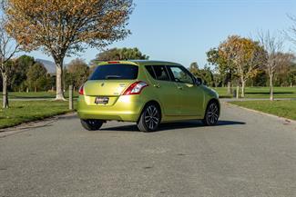 2014 Suzuki Swift - Thumbnail