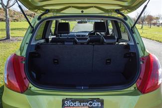 2014 Suzuki Swift - Thumbnail