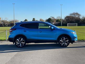 2018 Nissan Qashqai - Thumbnail