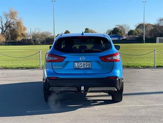 2018 Nissan Qashqai - Thumbnail