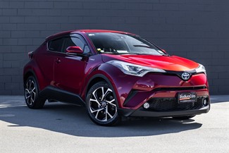 2017 Toyota C-HR - Thumbnail