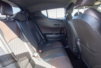 2017 Toyota C-HR - Thumbnail