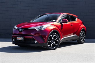 2017 Toyota C-HR - Thumbnail