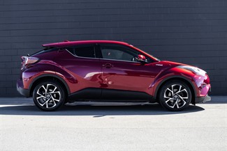 2017 Toyota C-HR - Thumbnail