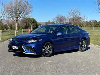 2022 Toyota Camry - Thumbnail