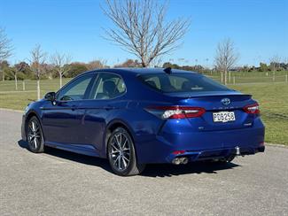 2022 Toyota Camry - Thumbnail