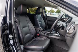 2015 Mazda Axela - Thumbnail