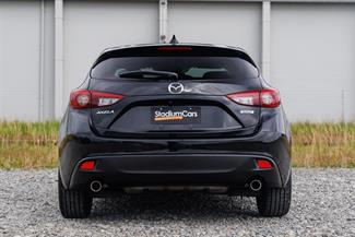 2015 Mazda Axela - Thumbnail