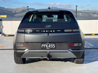2022 Hyundai Ioniq 5 - Thumbnail