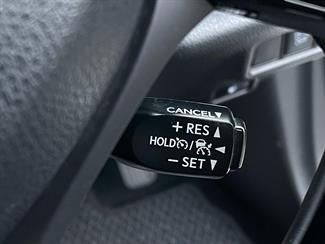 2017 Toyota C-HR - Thumbnail