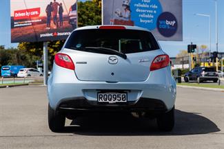 2011 Mazda Demio - Thumbnail