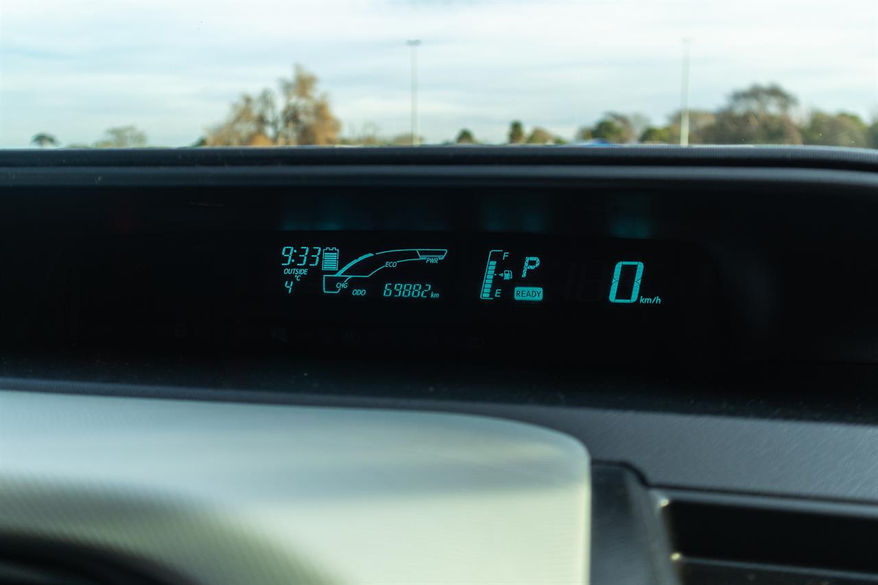 2014 Toyota AQUA