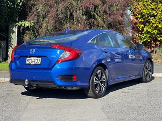 2016 Honda Civic - Thumbnail