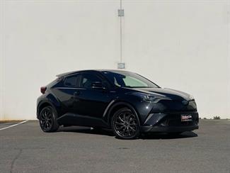 2018 Toyota C-HR - Thumbnail