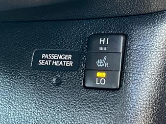 2016 Toyota Prius - Thumbnail