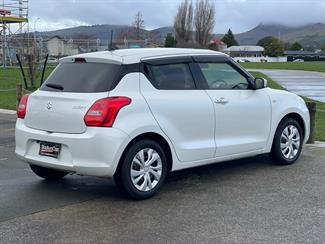2017 Suzuki Swift - Thumbnail