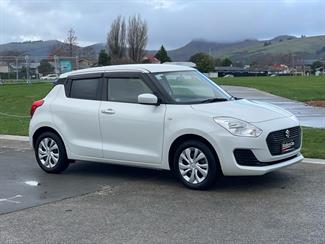 2017 Suzuki Swift - Thumbnail