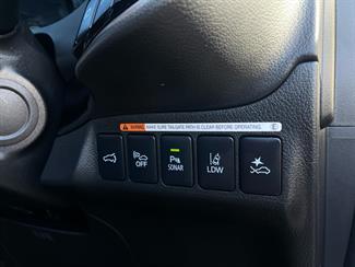 2021 Mitsubishi Outlander - Thumbnail