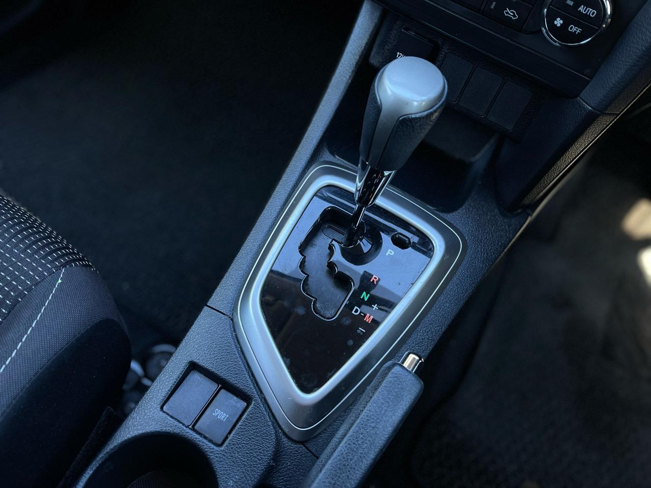 2013 Toyota Auris