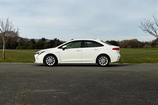 2019 Toyota Corolla - Thumbnail