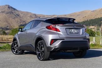 2023 Toyota C-HR - Thumbnail