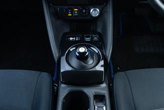 2018 Nissan LEAF - Thumbnail