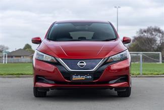 2018 Nissan LEAF - Thumbnail