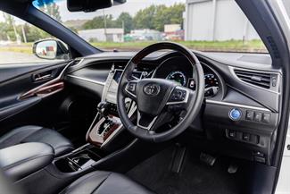 2014 Toyota Harrier - Thumbnail