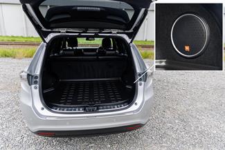 2014 Toyota Harrier - Thumbnail