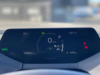 2023 Toyota Prius - Thumbnail