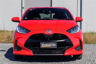 2020 Toyota Yaris - Thumbnail