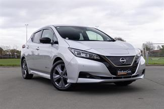 2022 Nissan LEAF - Thumbnail