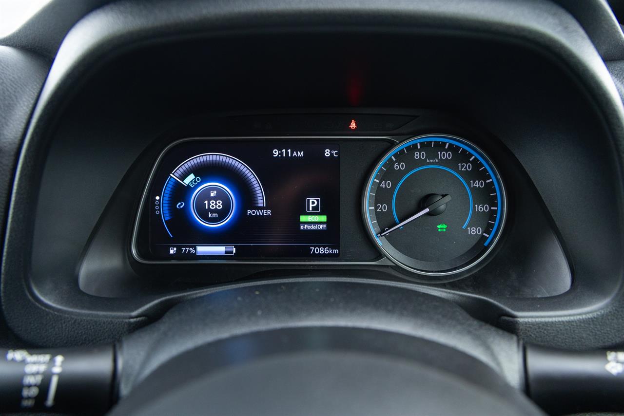2022 Nissan LEAF