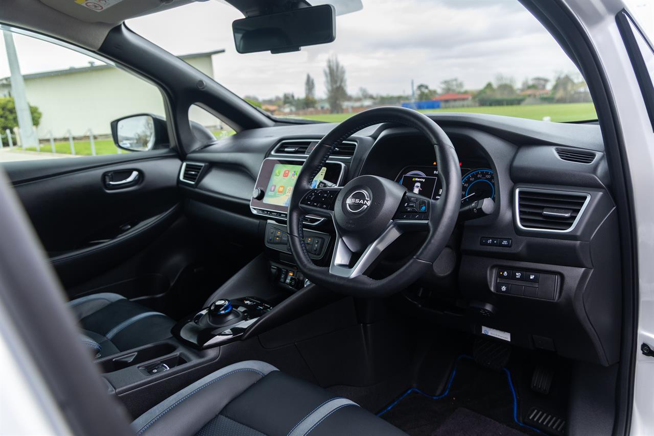 2022 Nissan LEAF